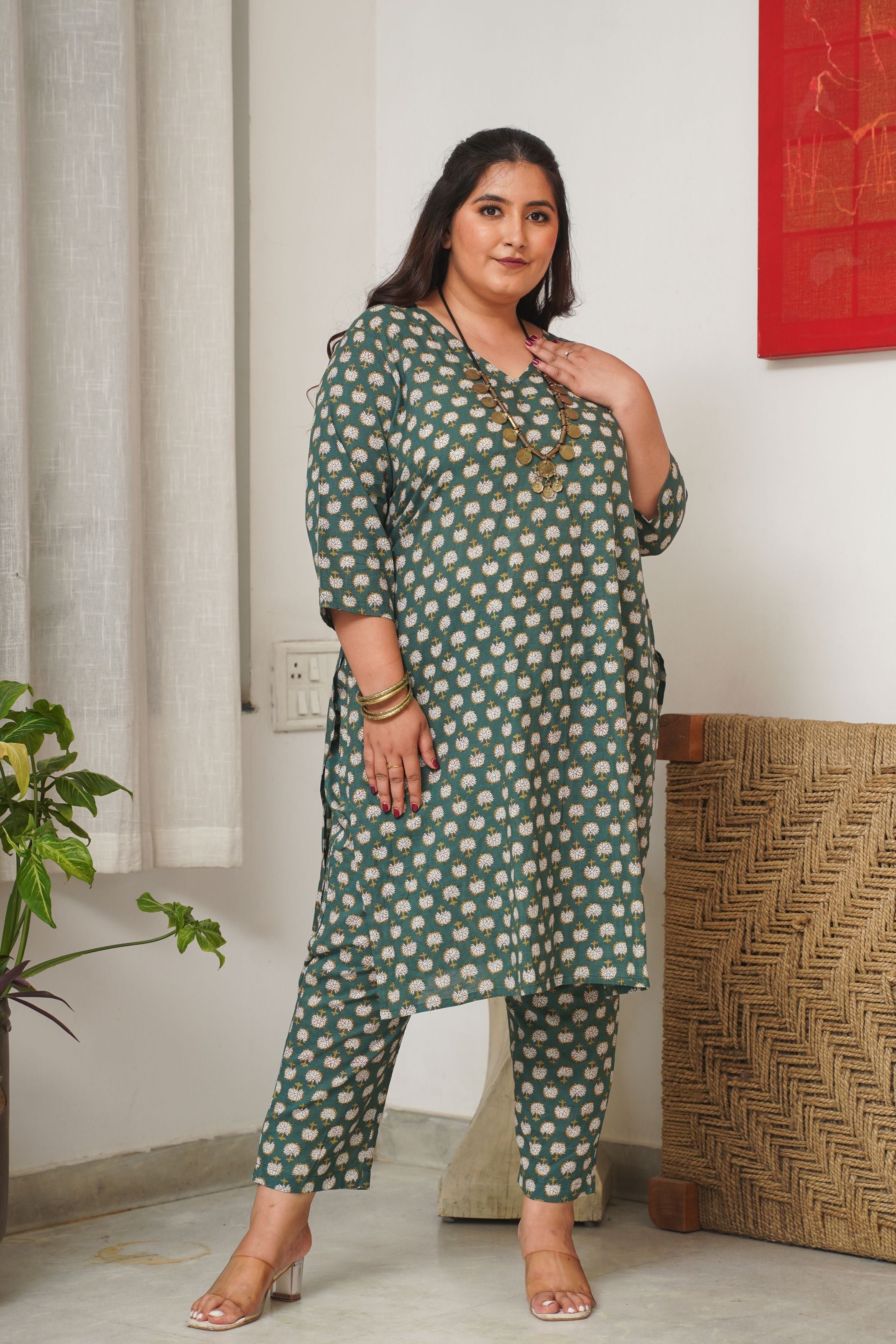 Women's Cotton Green Booti Print V Neck Co-Ord Set - Nangalia Ruchira