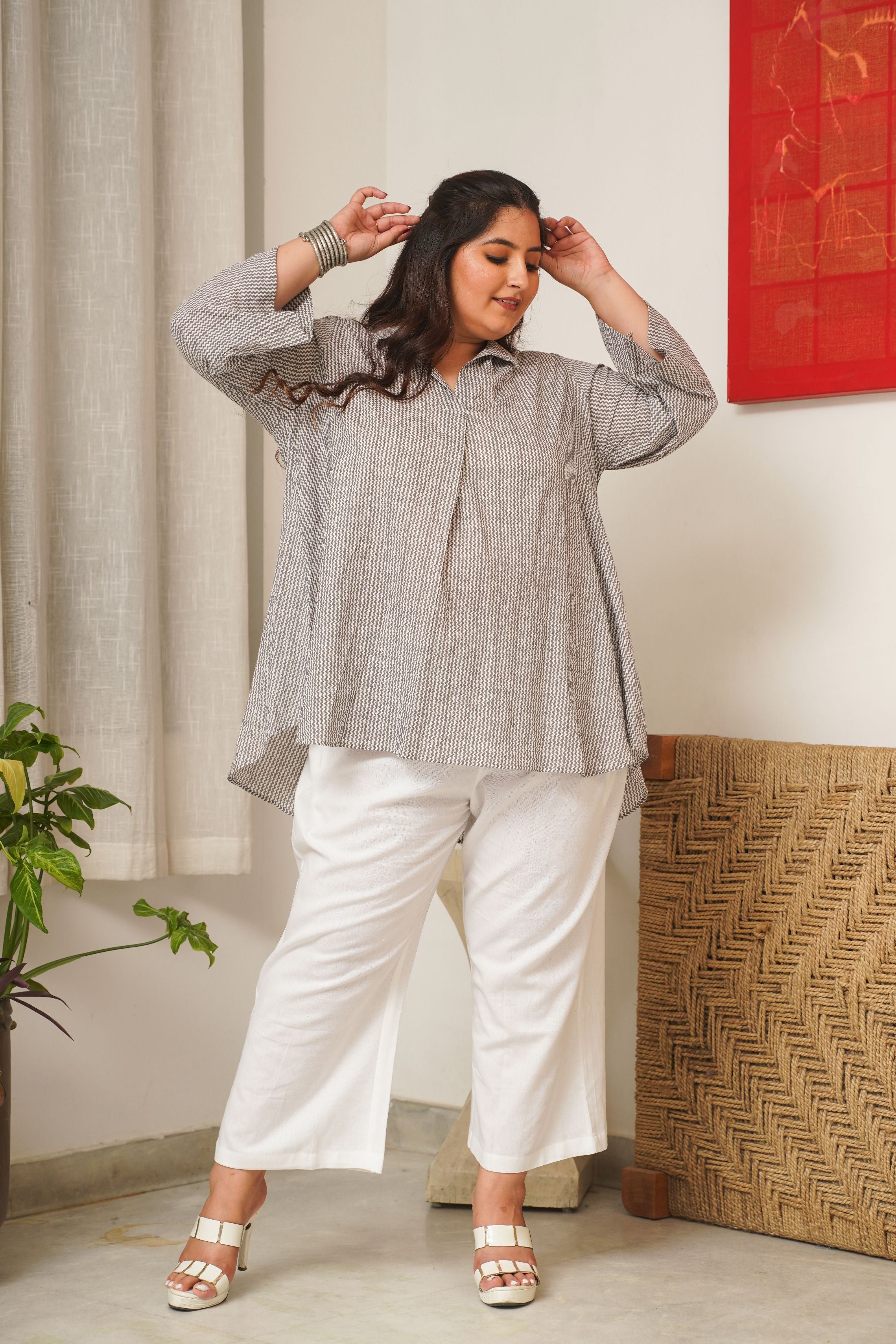 Women's Grey Chevron  Anti-Fit Top And Mid-Rise Relaxed Fit Pants (Set Of 2) - Nangalia Ruchira