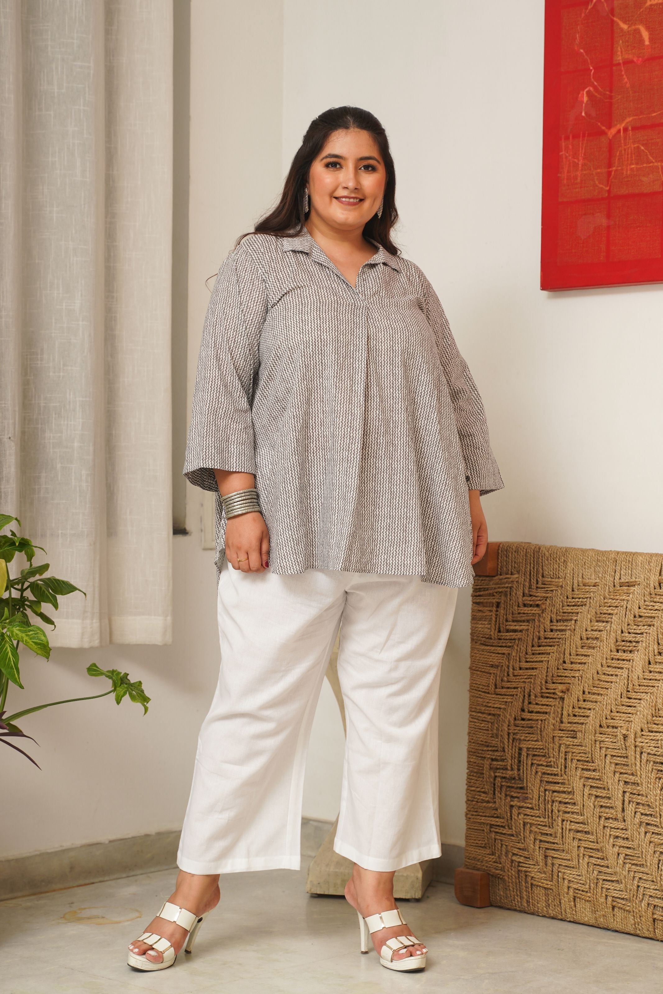 Women's Grey Chevron  Anti-Fit Top And Mid-Rise Relaxed Fit Pants (Set Of 2) - Nangalia Ruchira