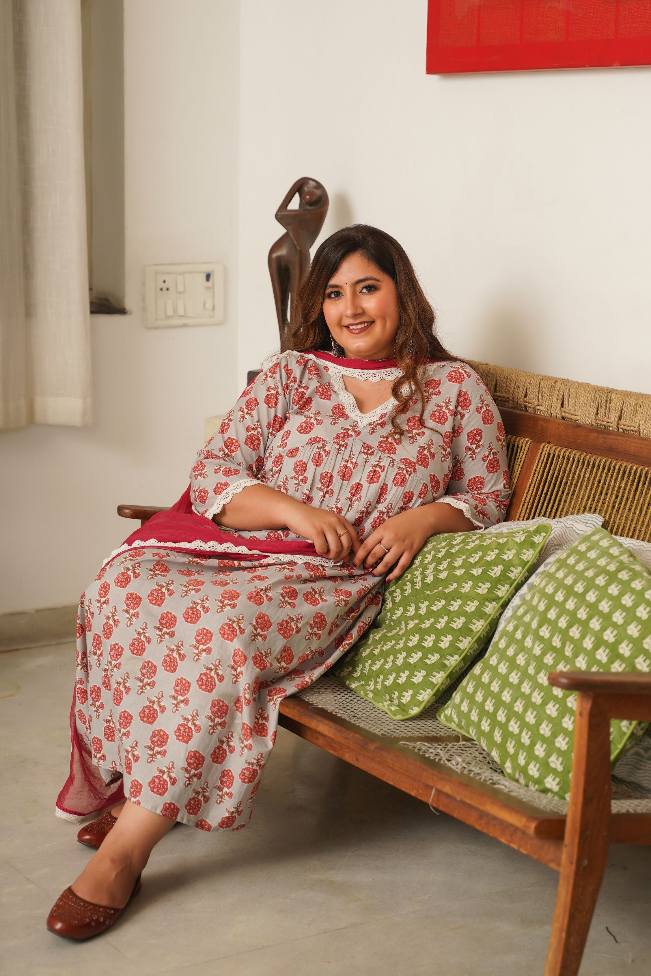 Women's Rose Print Alia Kurta Suit Set - ( Set Of 3 ) - Nangalia Ruchira