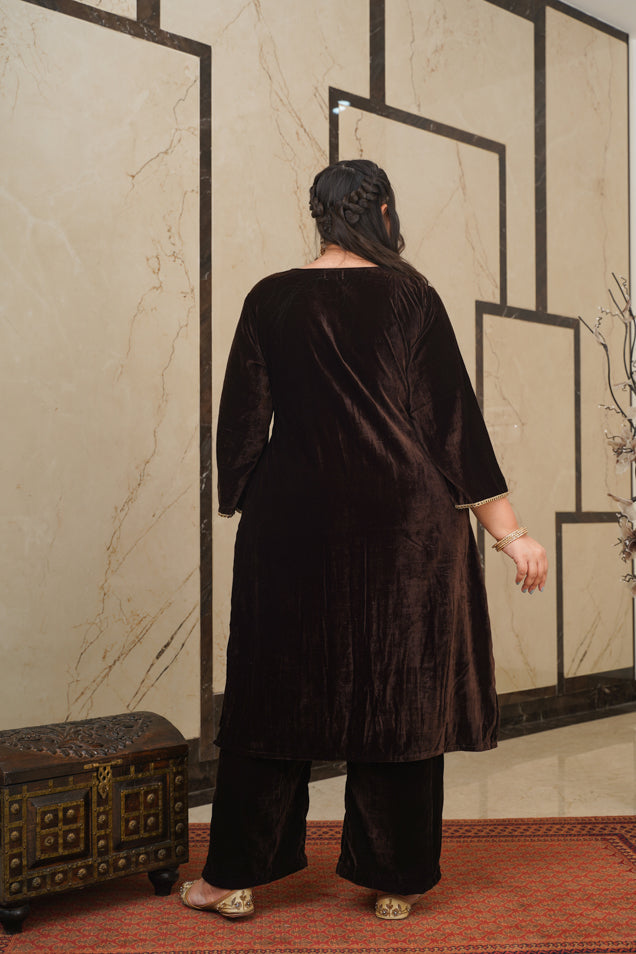 Women's Brown Velvet Kurta Set - (Set Of 3) - Nangalia Ruchira