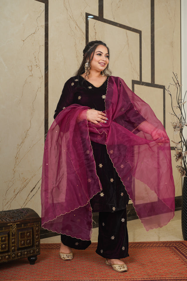 Women's Wine Embroidered Velvet Kurta Suit Set - (Set Of 3) - Nangalia Ruchira