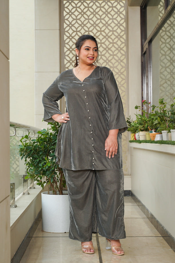 Women's Cementia Velvet Co-Ord Set - Plus Size - Nangalia Ruchira