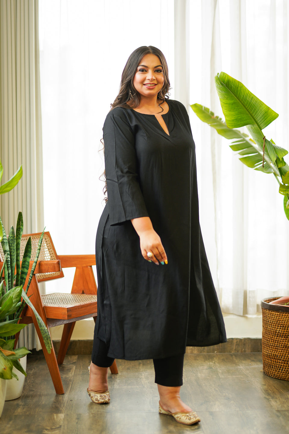 Women's Black Paithani Kurta Suit Set With Benarasi Dupatta - (Set Of 3) - Nangalia Ruchira