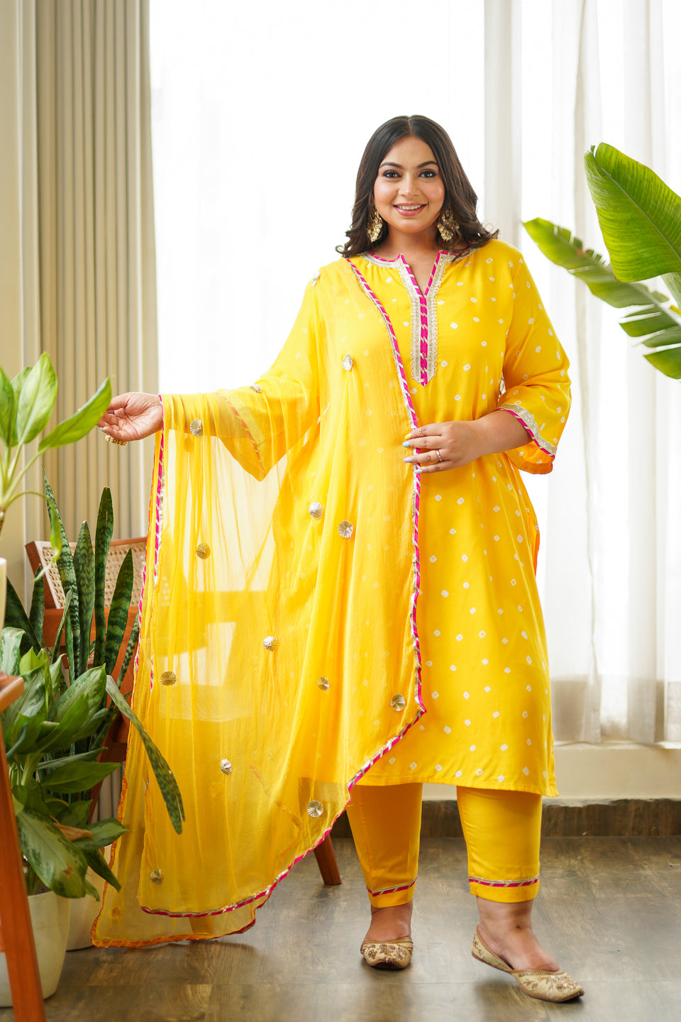 Women's Navrai Yellow Bandhani Suit Set - (Set Of 3) - Nangalia Ruchira