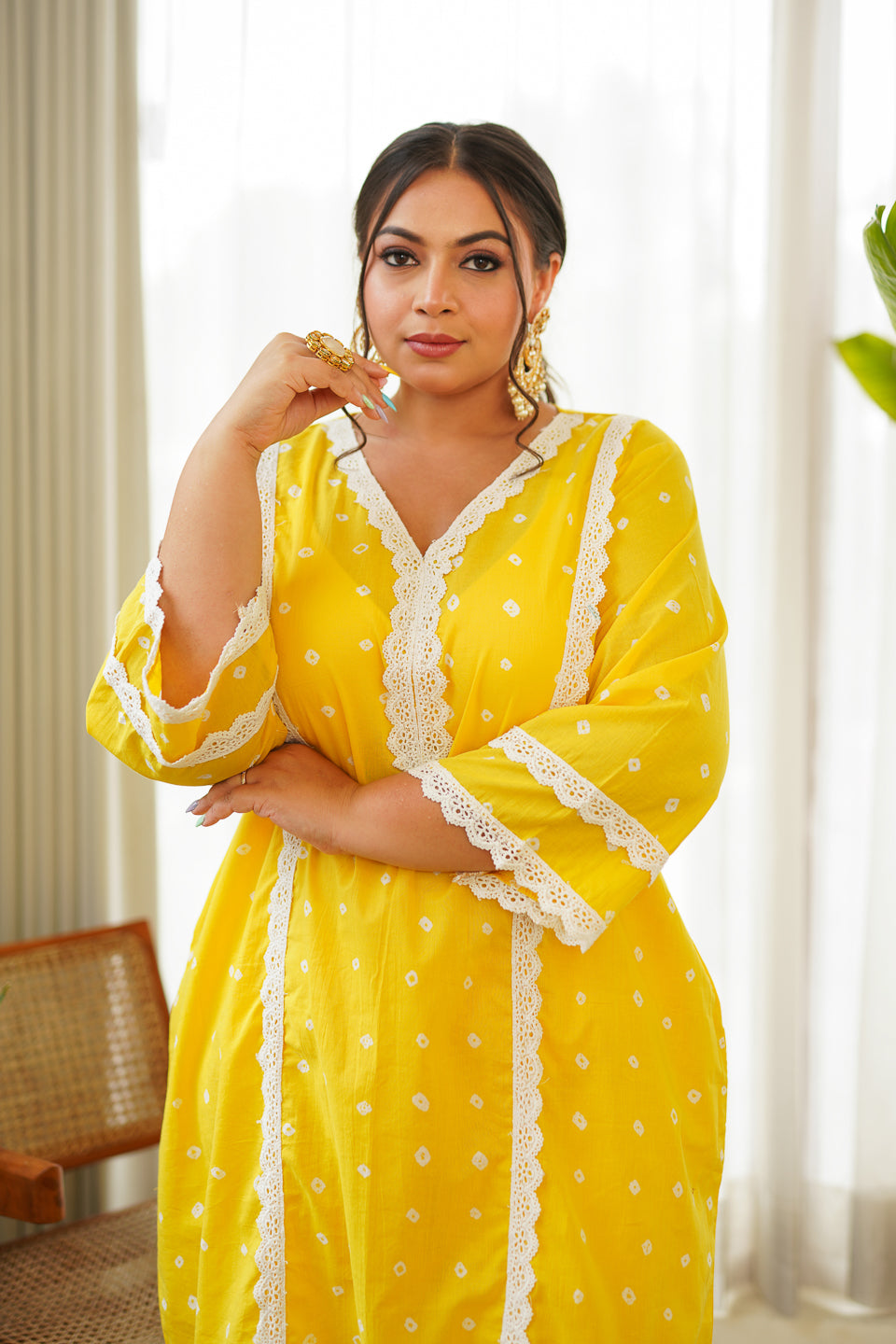 Women's Yellow White Border Heavy Kurta - (Set Of 2) - Nangalia Ruchira