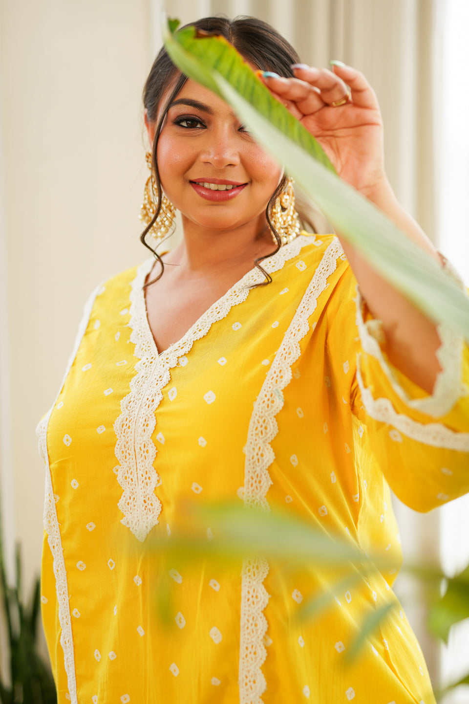 Women's Yellow White Border Heavy Kurta - (Set Of 2) - Nangalia Ruchira