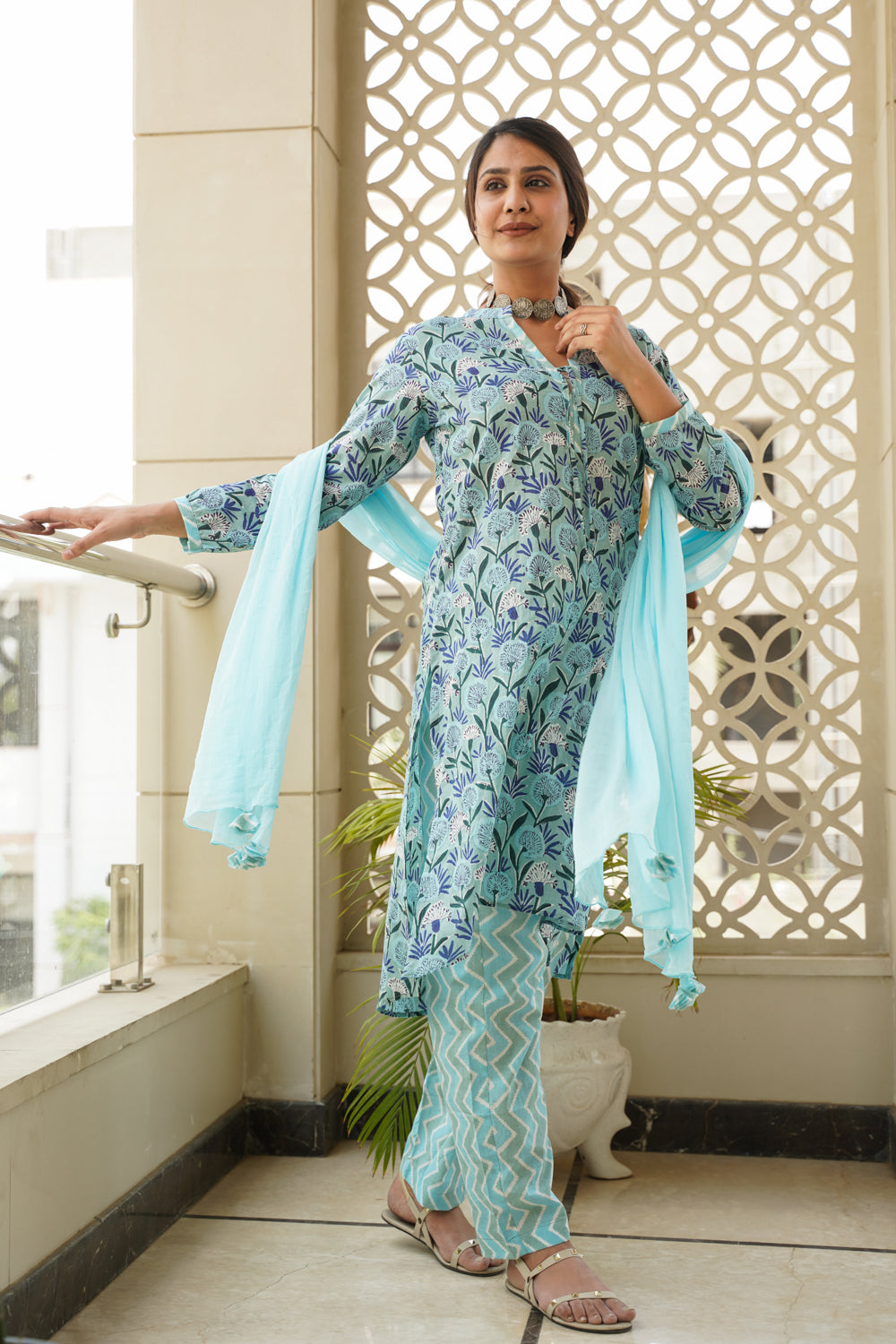 Women's Sky Blue Hilo Floral Cotton Kurta - (Set Of 2) - Nangalia Ruchira