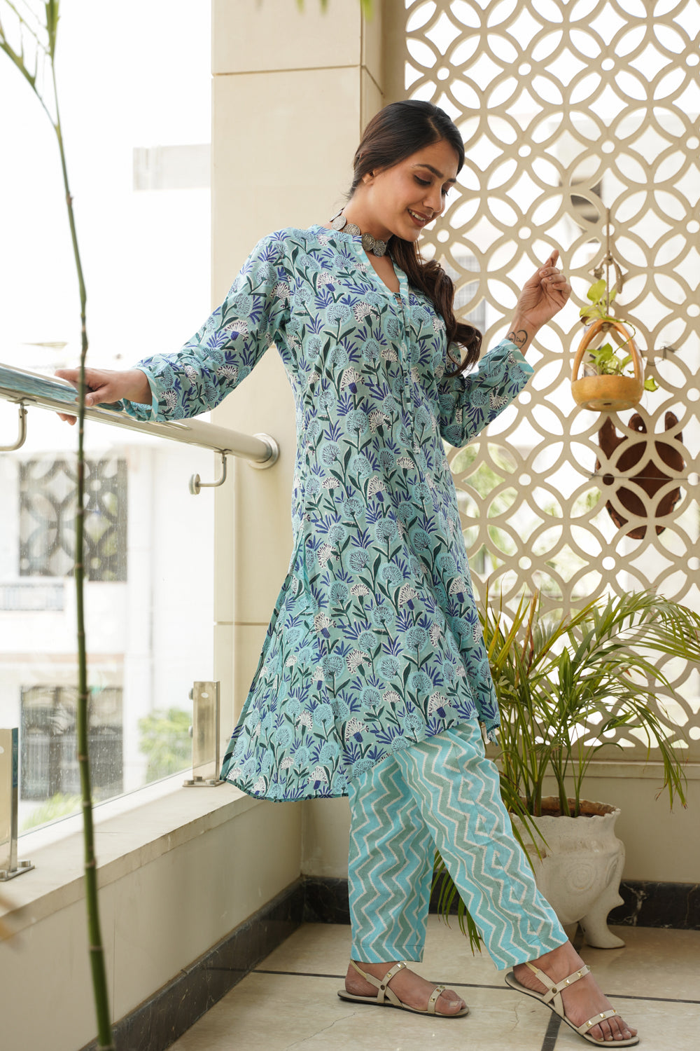 Women's Sky Blue Hilo Floral Cotton Kurta - (Set Of 2) - Nangalia Ruchira