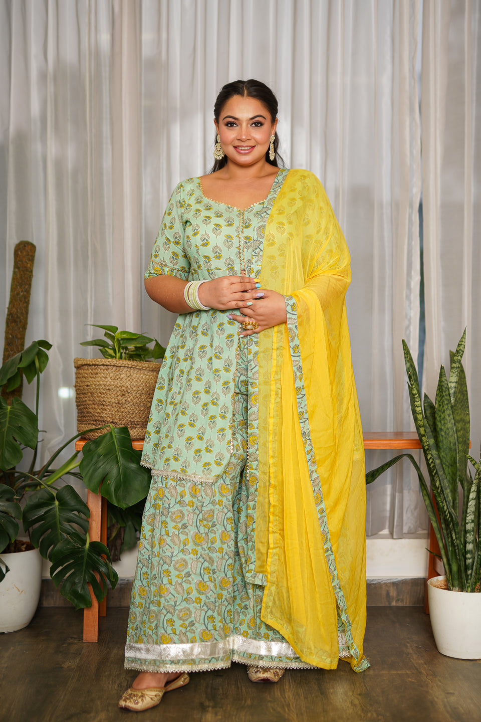 Women's Mint Yellow Gotta Lace Sharara Set - (Set Of 3) - Nangalia Ruchira