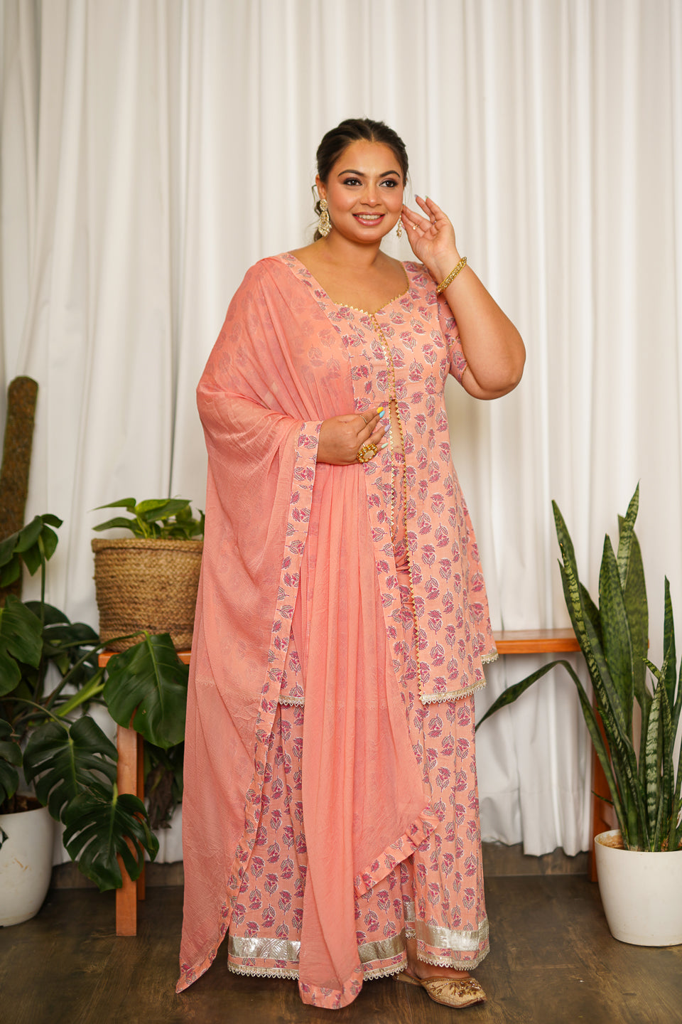 Women's Peach Gotta Lace Sharara Set - (Set Of 3) - Nangalia Ruchira