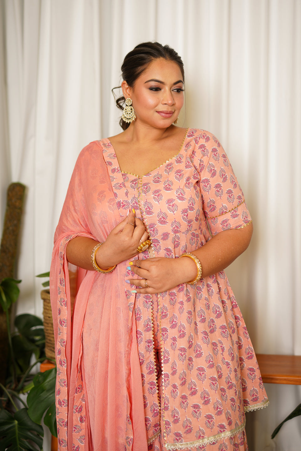 Women's Peach Gotta Lace Sharara Set - (Set Of 3) - Nangalia Ruchira