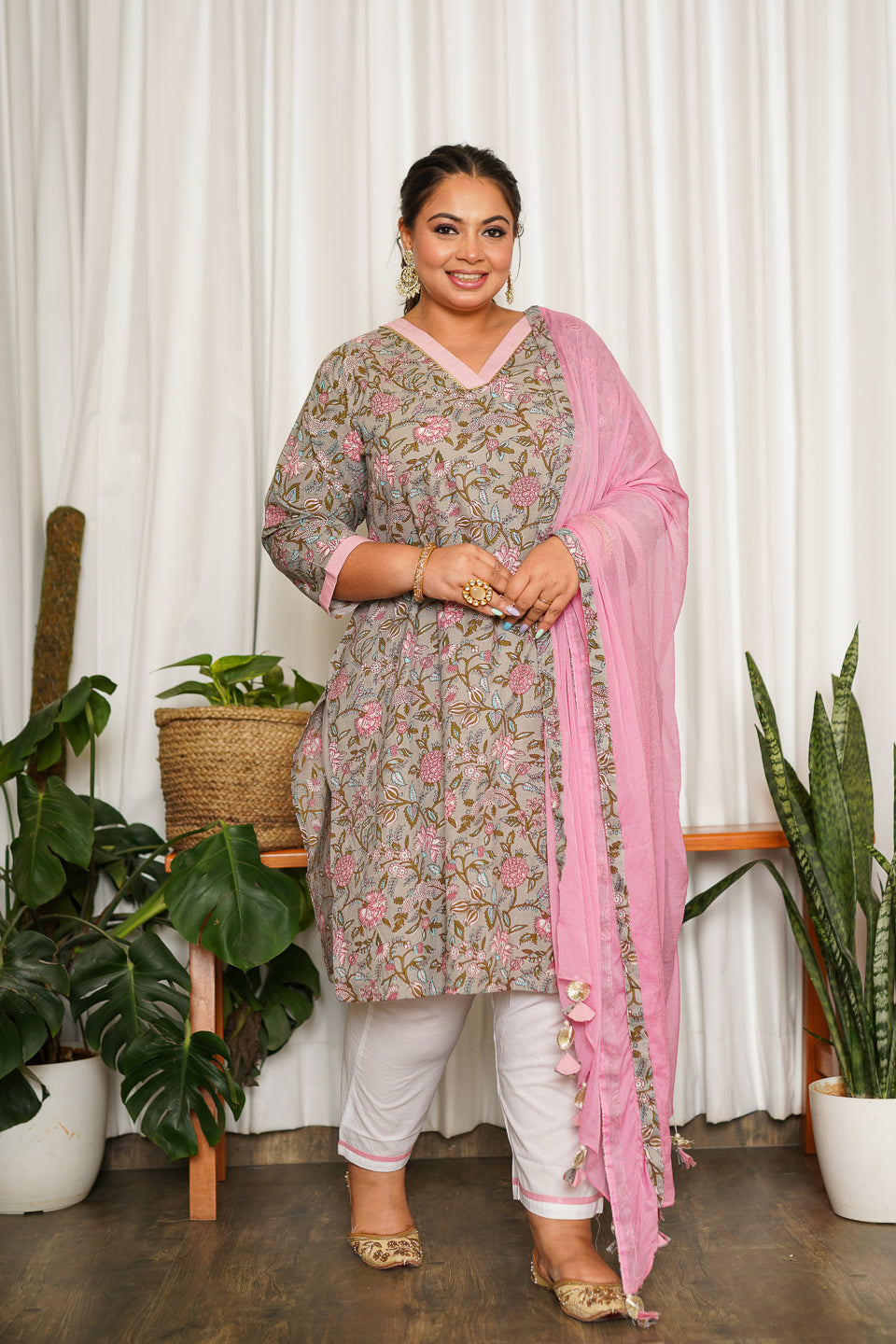 Women's Pink Grey Floral V Neck Cotton Suit Set - (Set Of 3) - Nangalia Ruchira