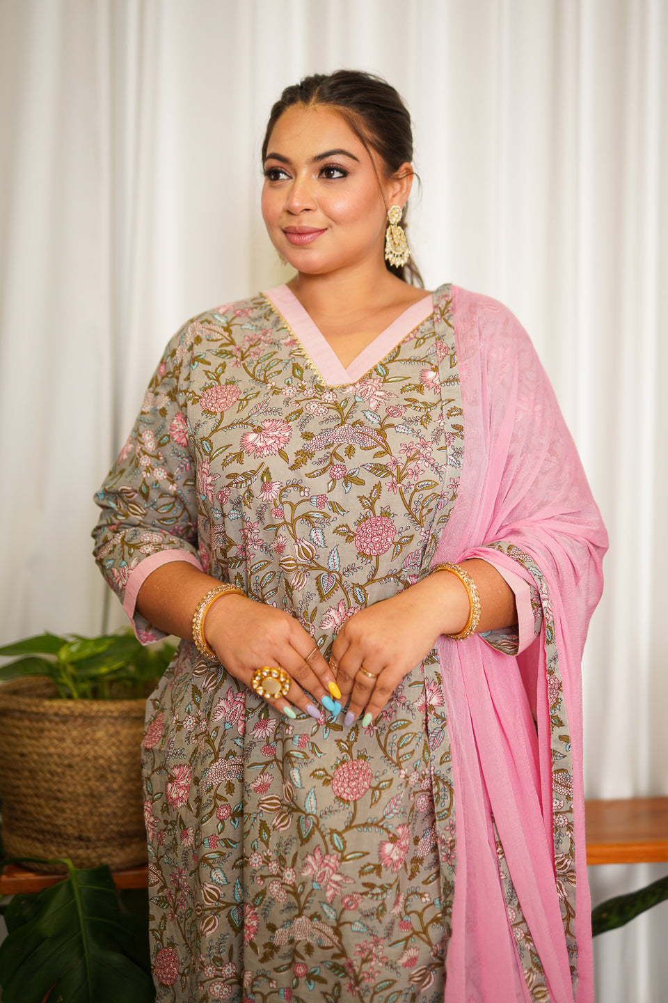 Women's Pink Grey Floral V Neck Cotton Suit Set - (Set Of 3) - Nangalia Ruchira