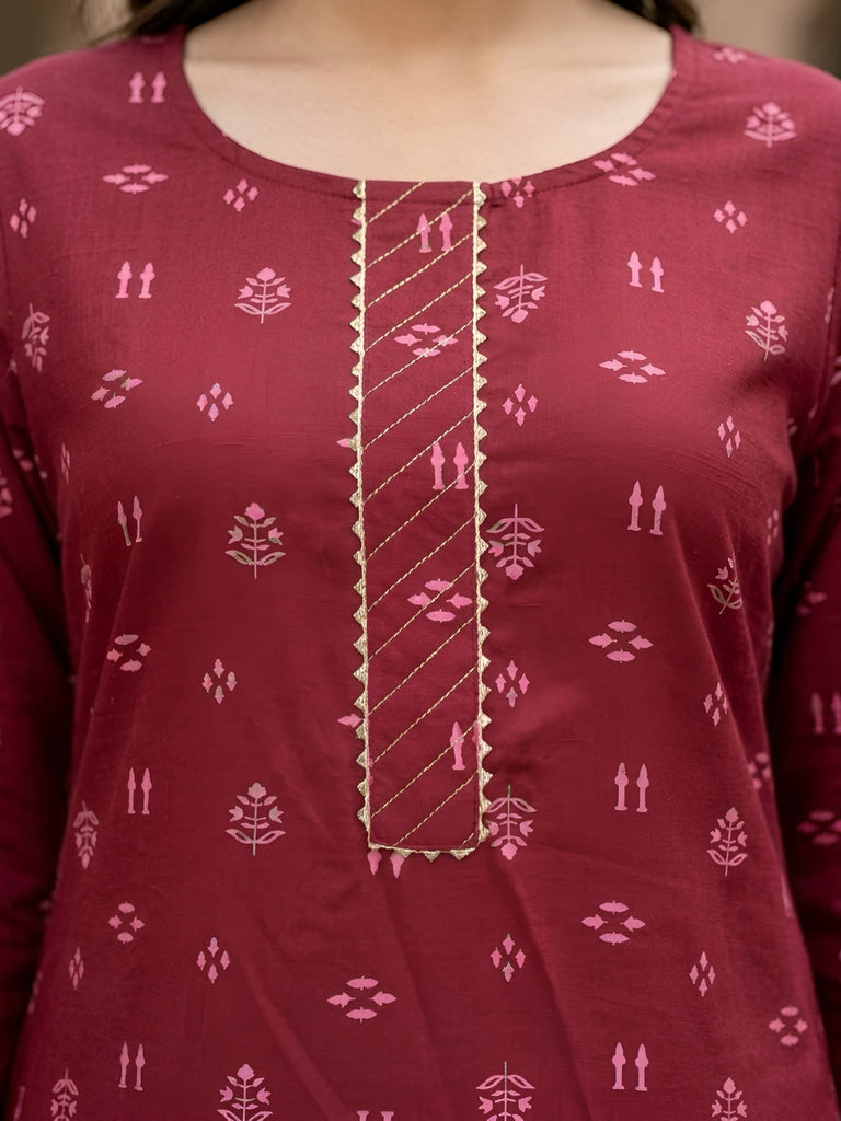 Color_Maroon