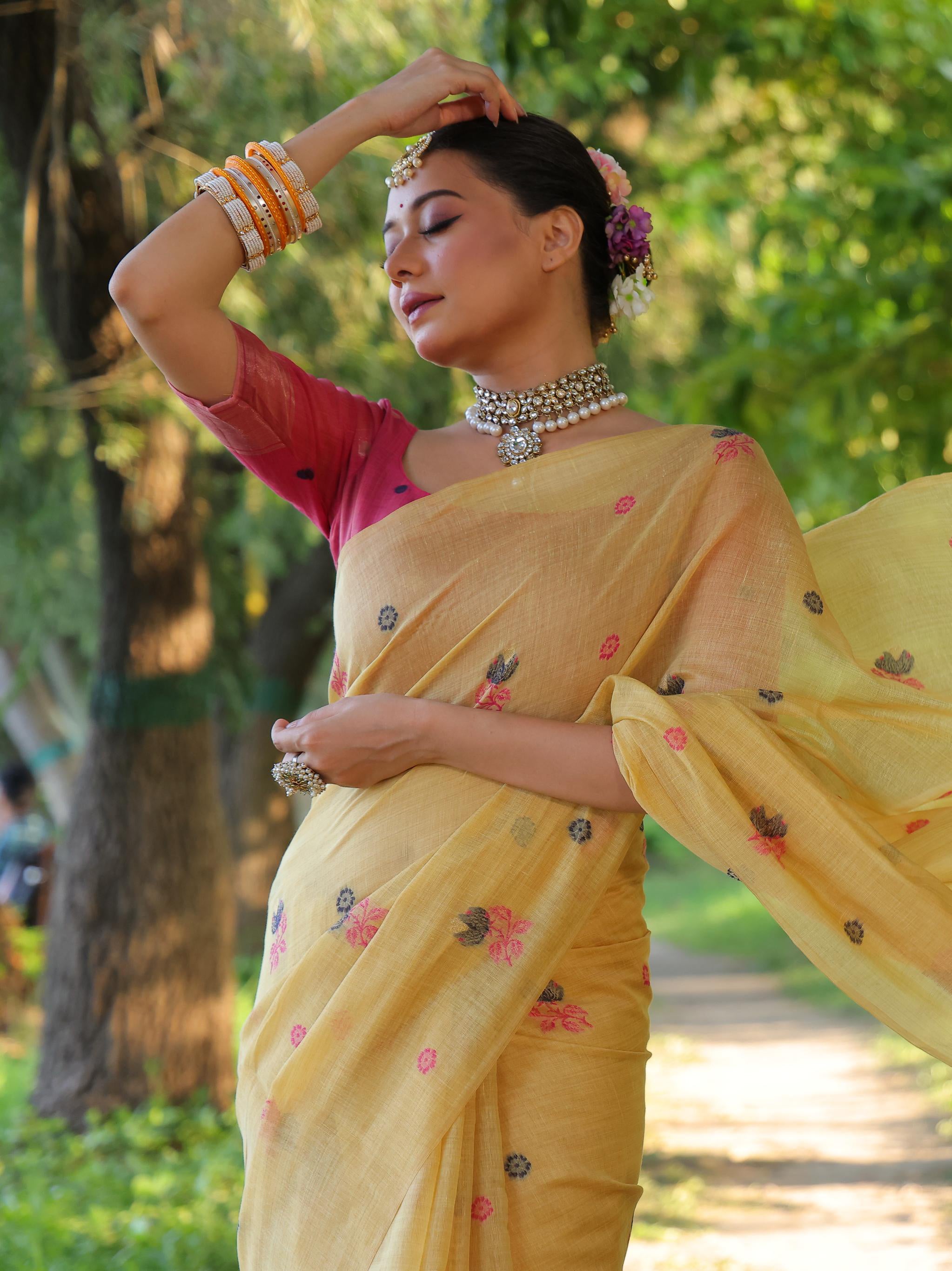 Women's Mustard soft Muga Cotton Floral Weaving Traditional saree With Blouse - Jyoti Fashion