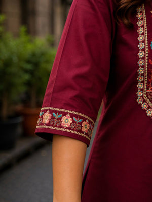 Color_Maroon