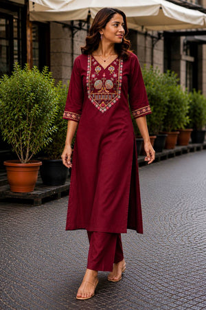 Color_Maroon