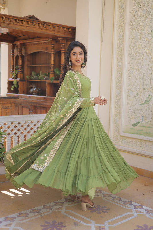 Women's Green Faux Georgette Embroidered Partywear Anarkali Dress With Dupatta