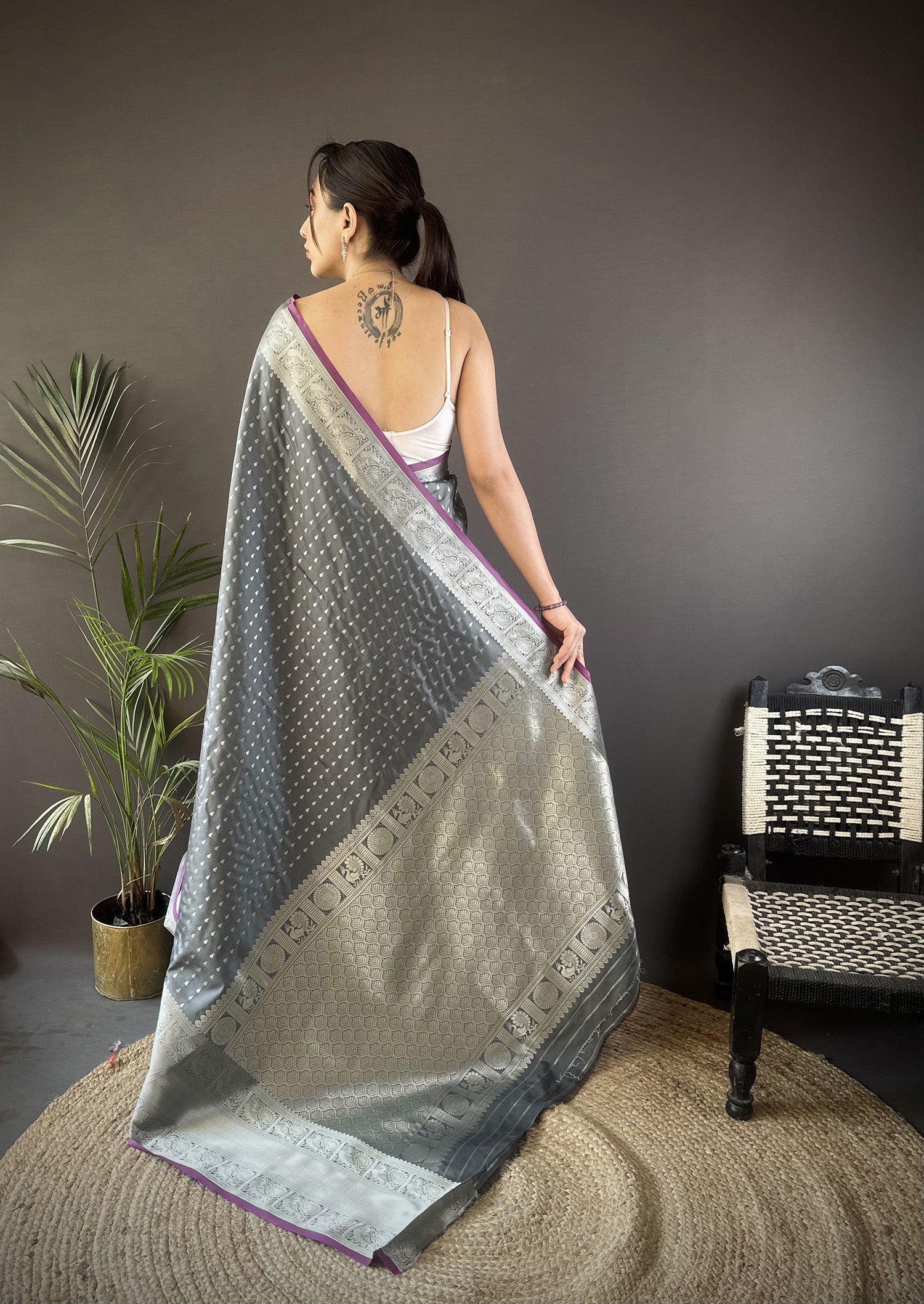 Color_Grey