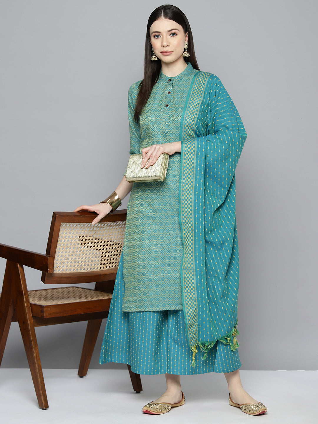 Women's Woven design kurta, palazzos and dupatta set - Taantav