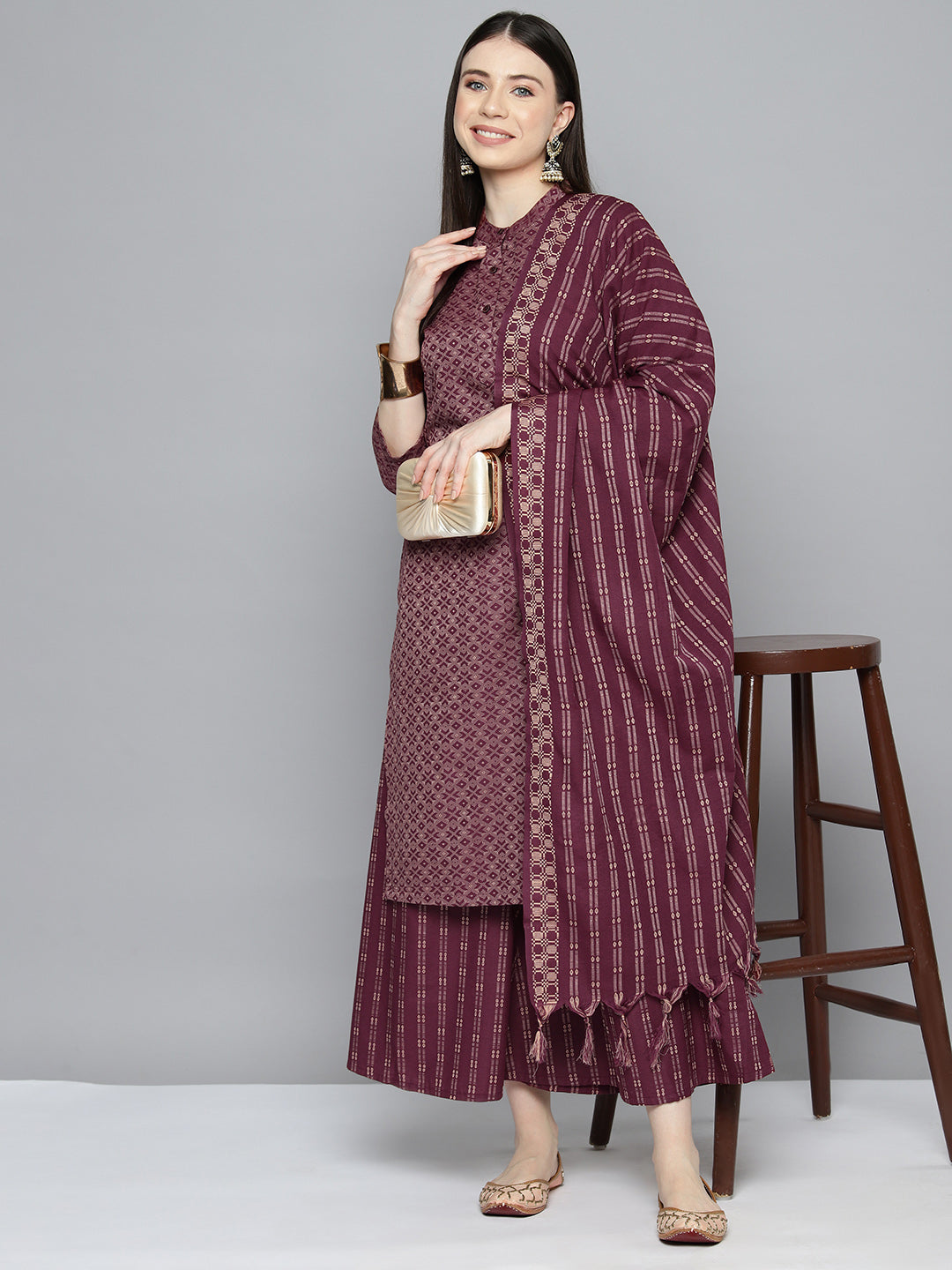 Women's Woven design kurta, palazzos and dupatta set - Taantav