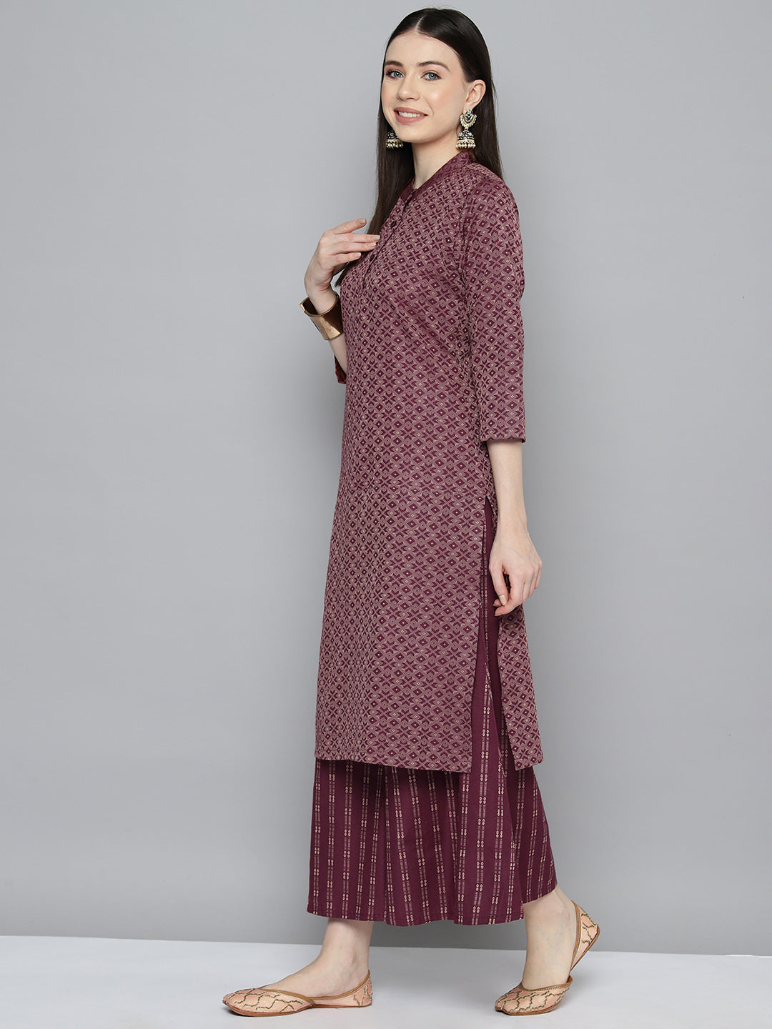 Women's Woven design kurta, palazzos and dupatta set - Taantav