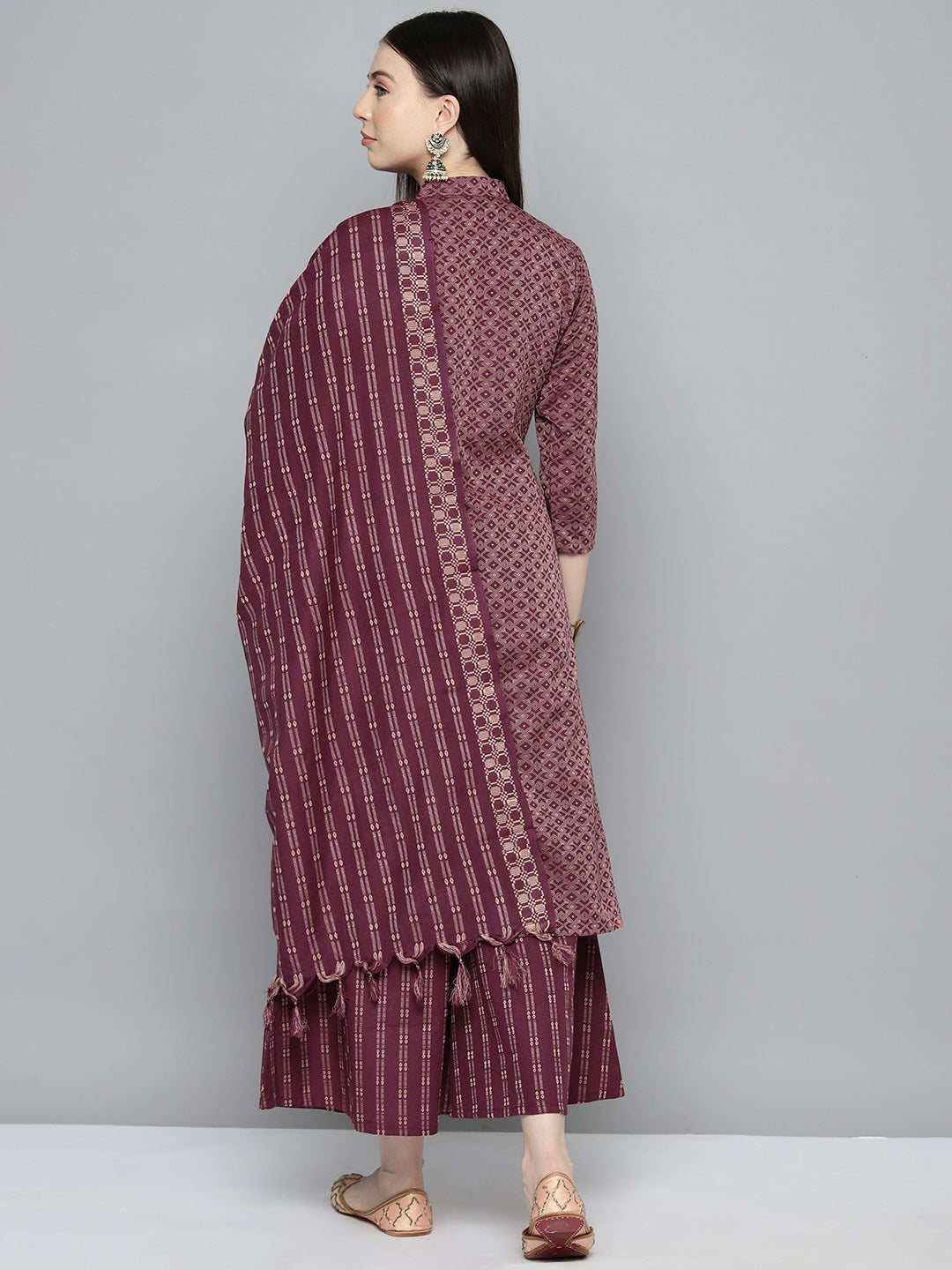 Women's Woven design kurta, palazzos and dupatta set - Taantav