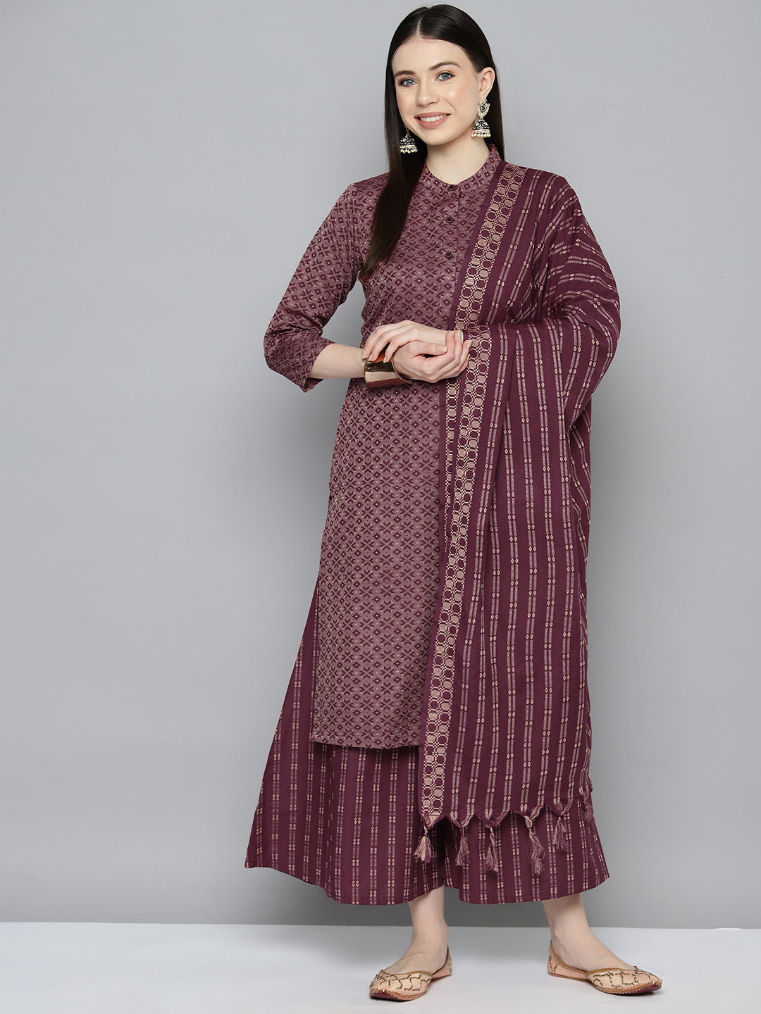 Women's Woven design kurta, palazzos and dupatta set - Taantav