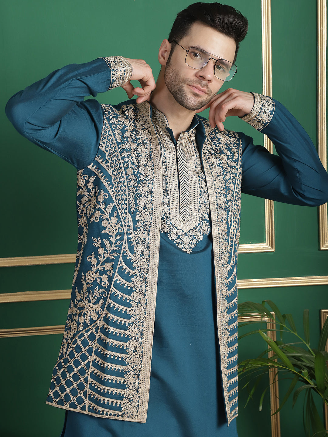 Men's Embroidered Waistcoat and Kurta Pyjama - Taantav