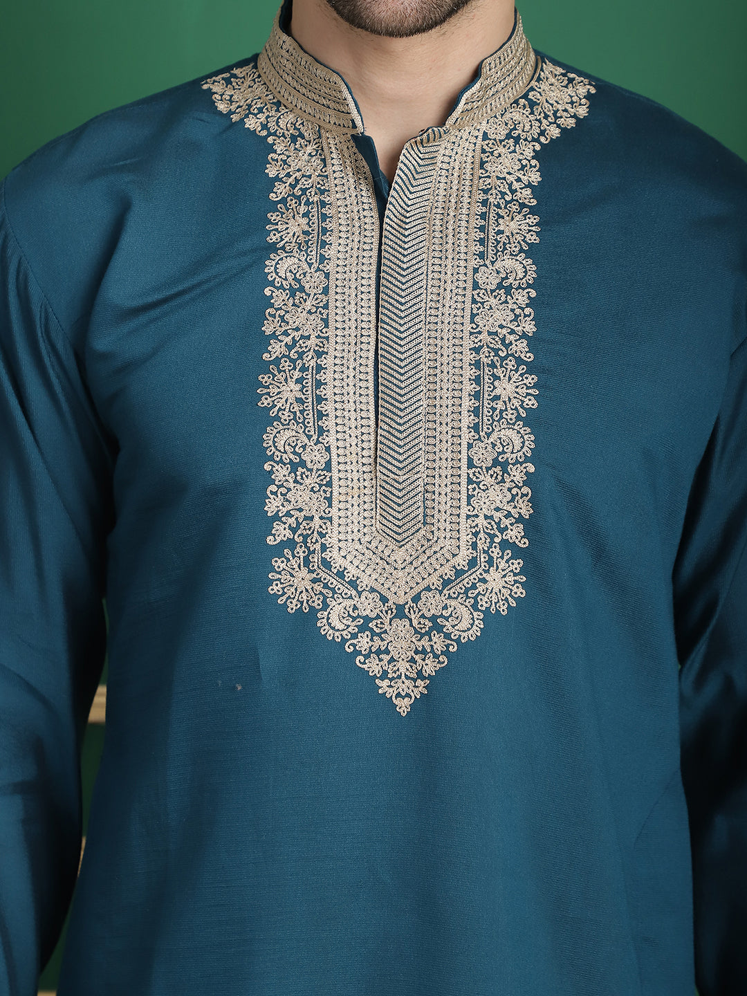 Men's Embroidered Waistcoat and Kurta Pyjama - Taantav