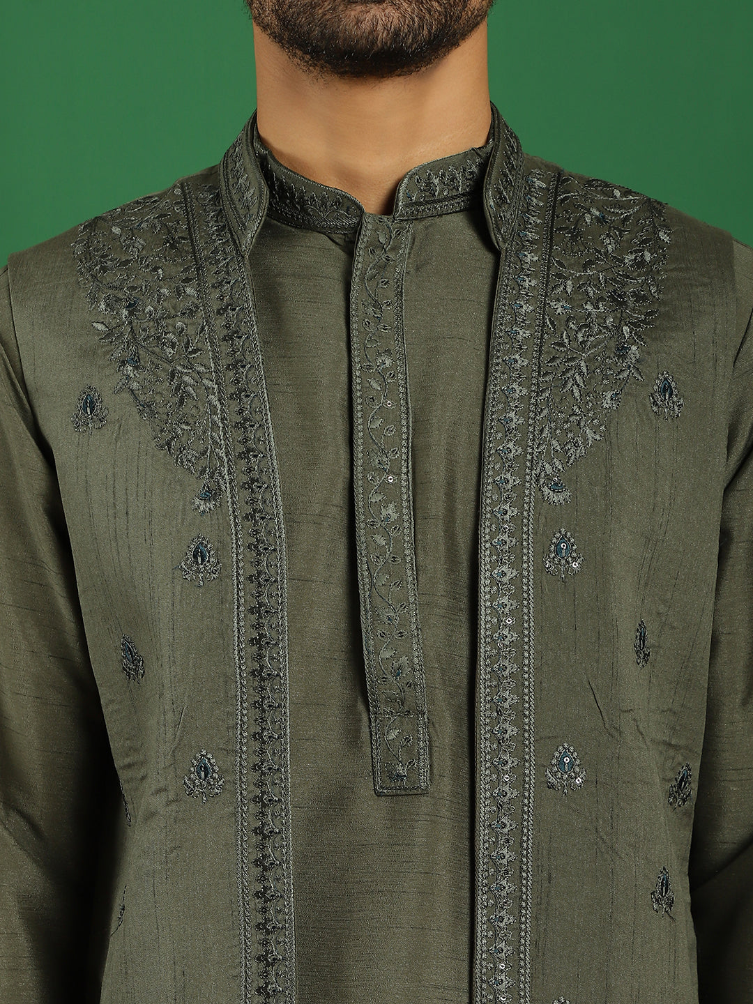 Men's Embroidered Waistcoat and Kurta Pyjama - Taantav