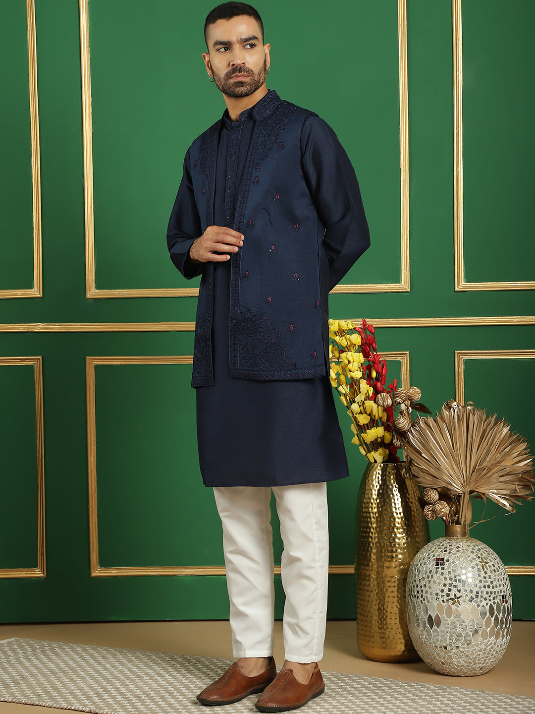 Men's Embroidered Waistcoat and Kurta Pyjama - Taantav