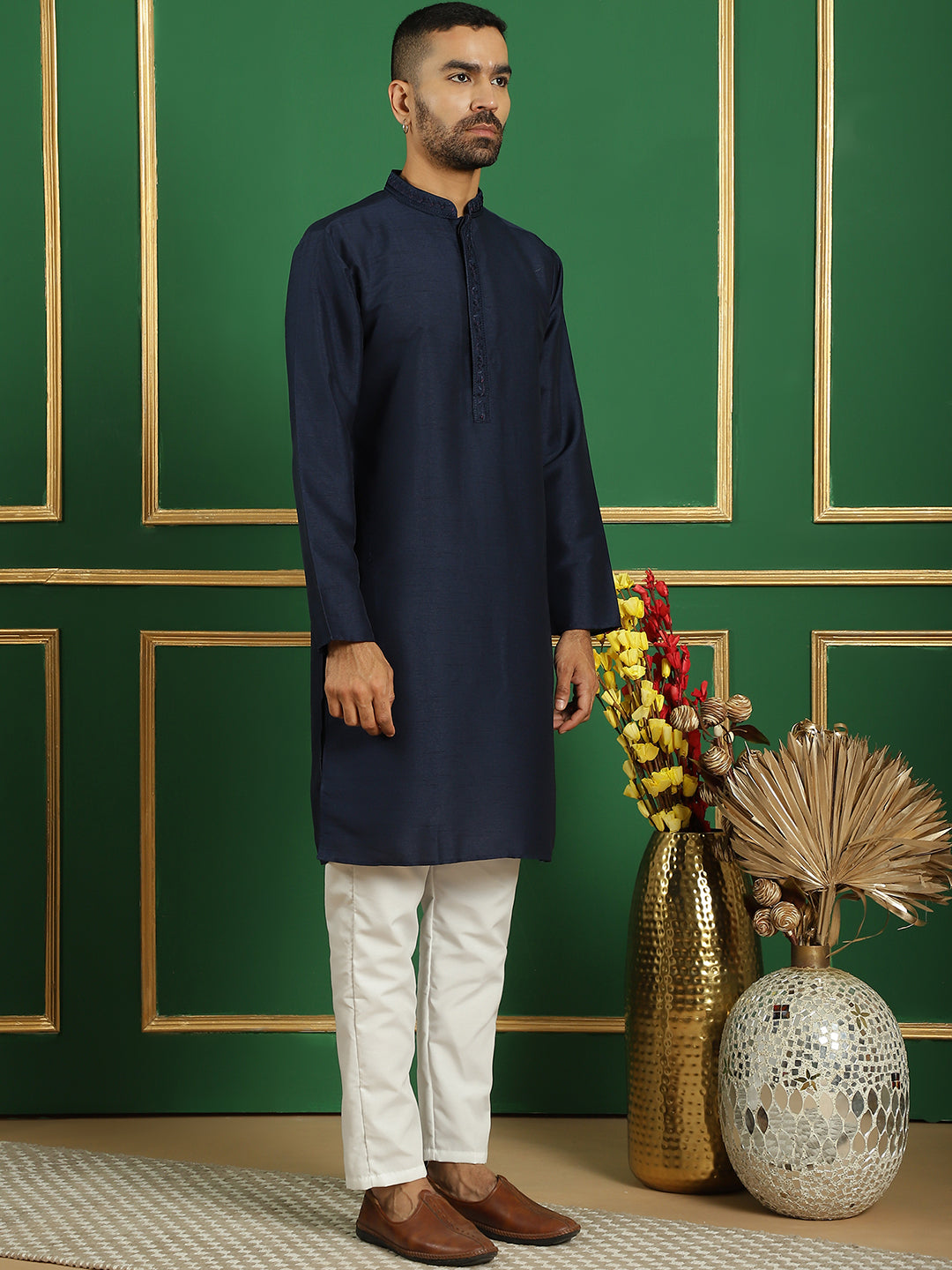 Men's Embroidered Waistcoat and Kurta Pyjama - Taantav