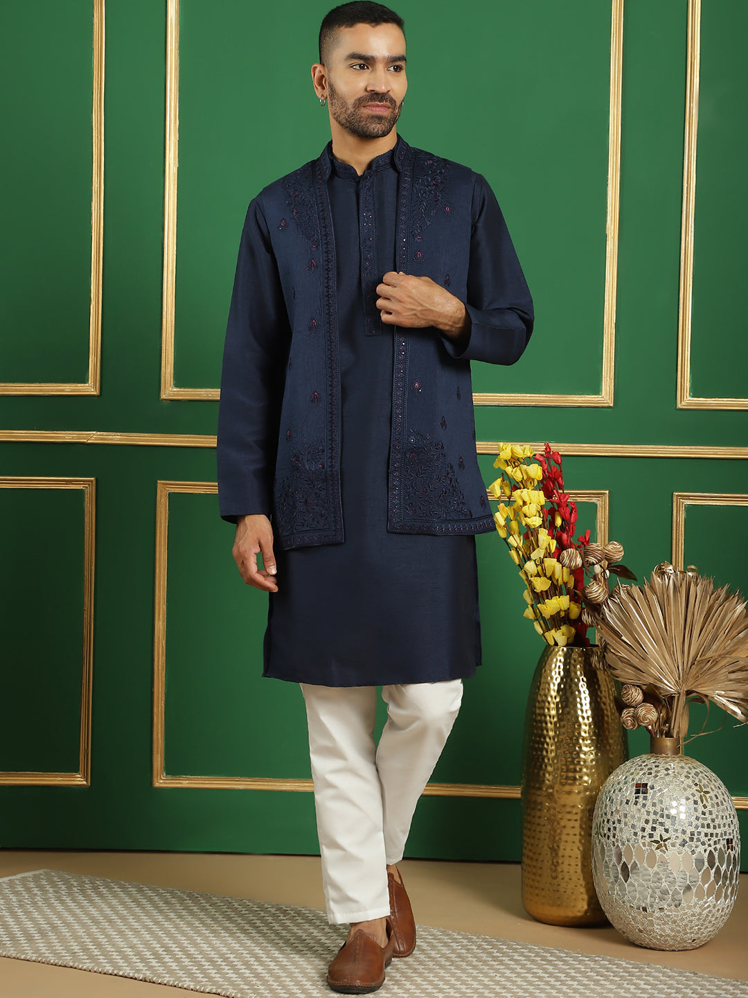 Men's Embroidered Waistcoat and Kurta Pyjama - Taantav