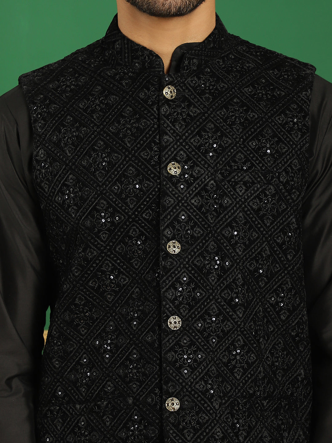 Men's Velvet Nehru Jacket With Solid Kurta Pyjama - Taantav