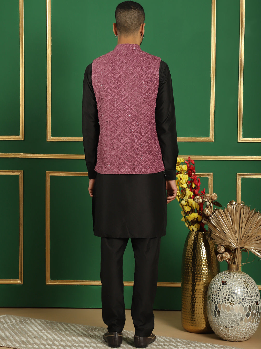 Men's Velvet Nehru Jacket With Solid Kurta Pyjama - Taantav