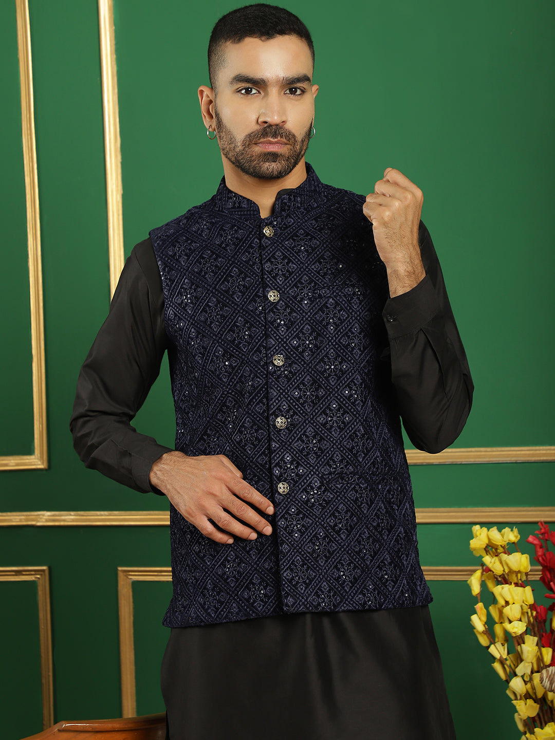 Men's Velvet Nehru Jacket With Solid Kurta Pyjama - Taantav