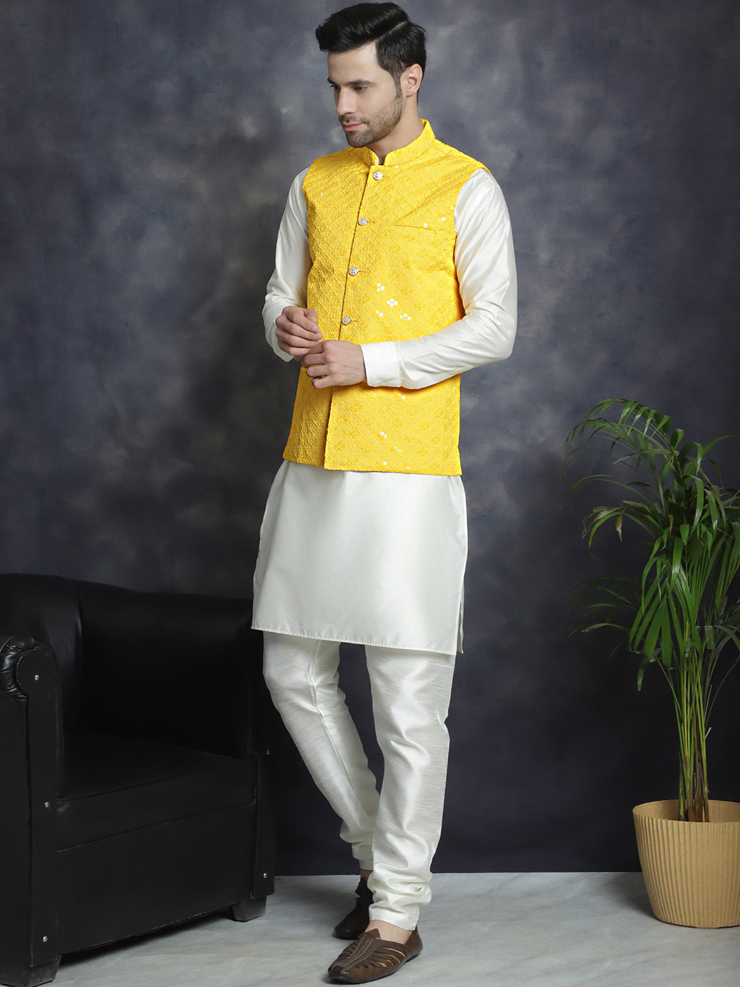 Men's Sequins and Embroidered Nehru Jacket With Solid Kurta Pyjama - Taantav