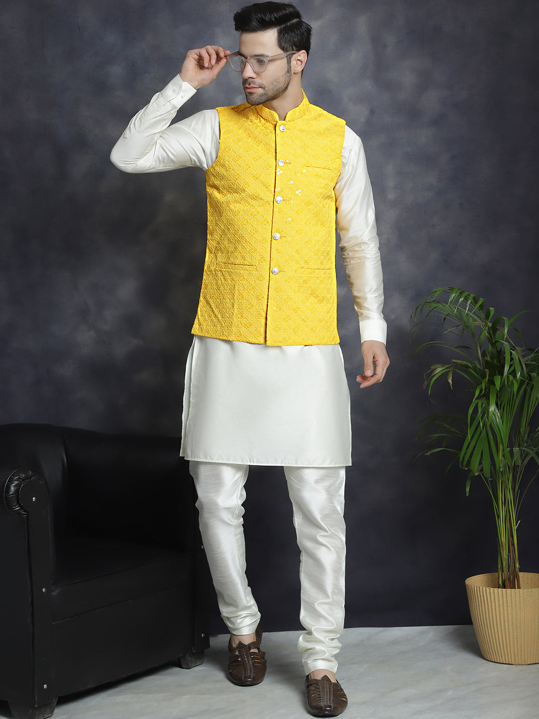 Men's Sequins and Embroidered Nehru Jacket With Solid Kurta Pyjama - Taantav