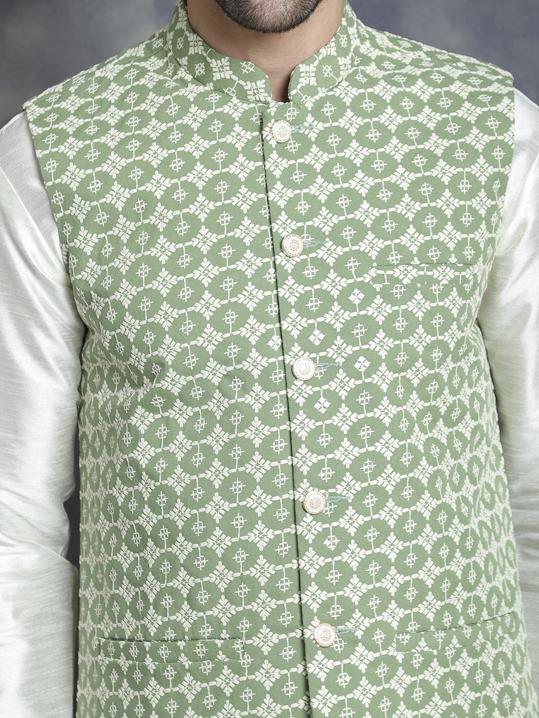 Men's Embroidered Nehru Jacket With Solid Kurta Pyjama - Taantav