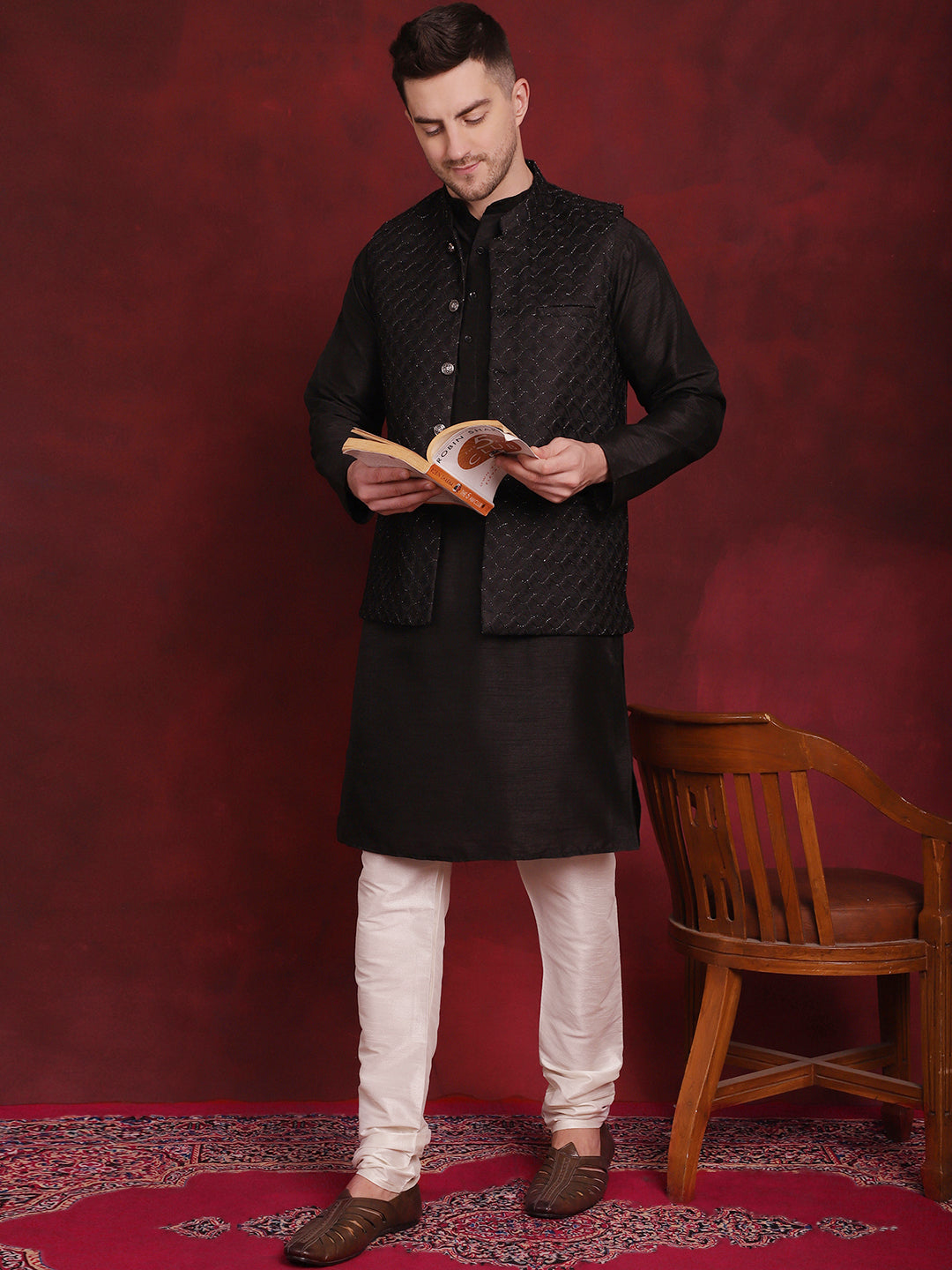 Men's Black Woven Design Nehru Jacket With Kurta Pyjama Set - Taantav