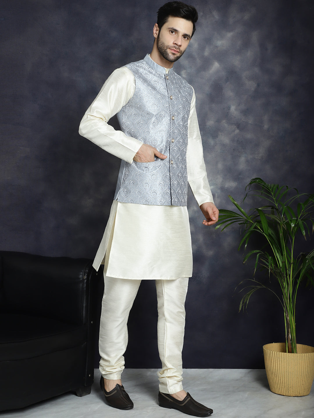 Men's Sequins and Embroidered Nehru Jacket With Solid Kurta Pyjama - Taantav