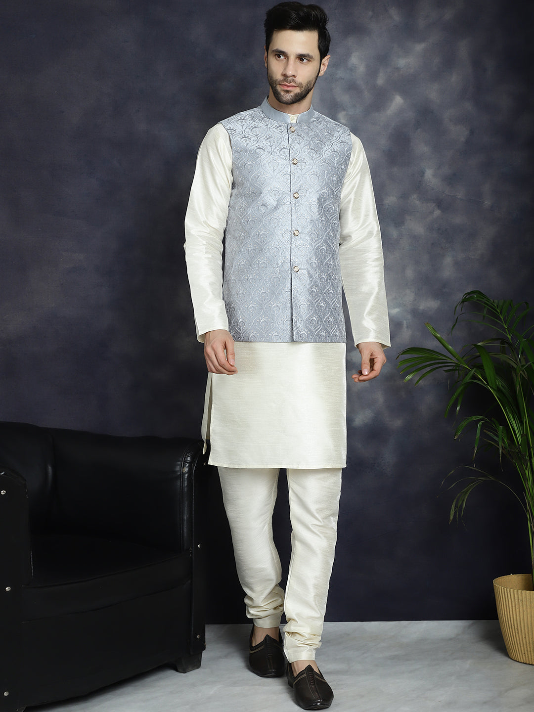 Men's Sequins and Embroidered Nehru Jacket With Solid Kurta Pyjama - Taantav