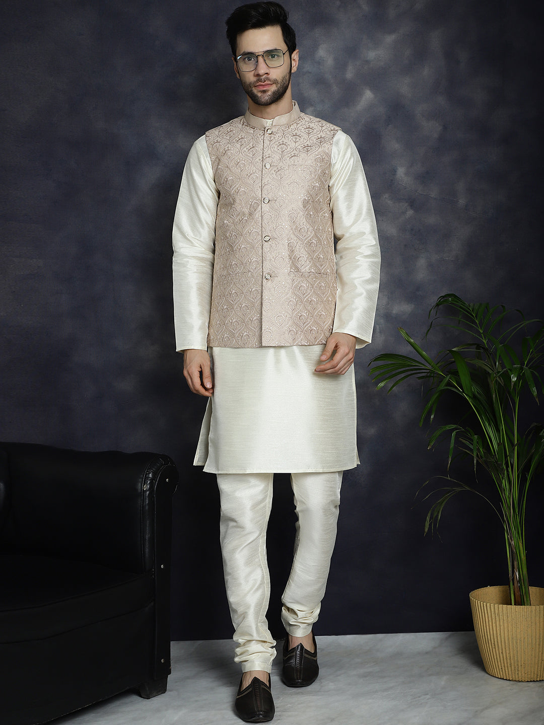 Men's Sequins and Embroidered Nehru Jacket With Solid Kurta Pyjama - Taantav