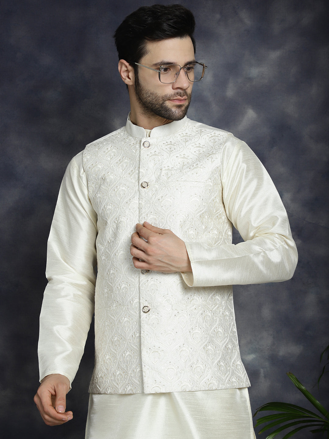 Men's Sequins and Embroidered Nehru Jacket With Solid Kurta Pyjama - Taantav