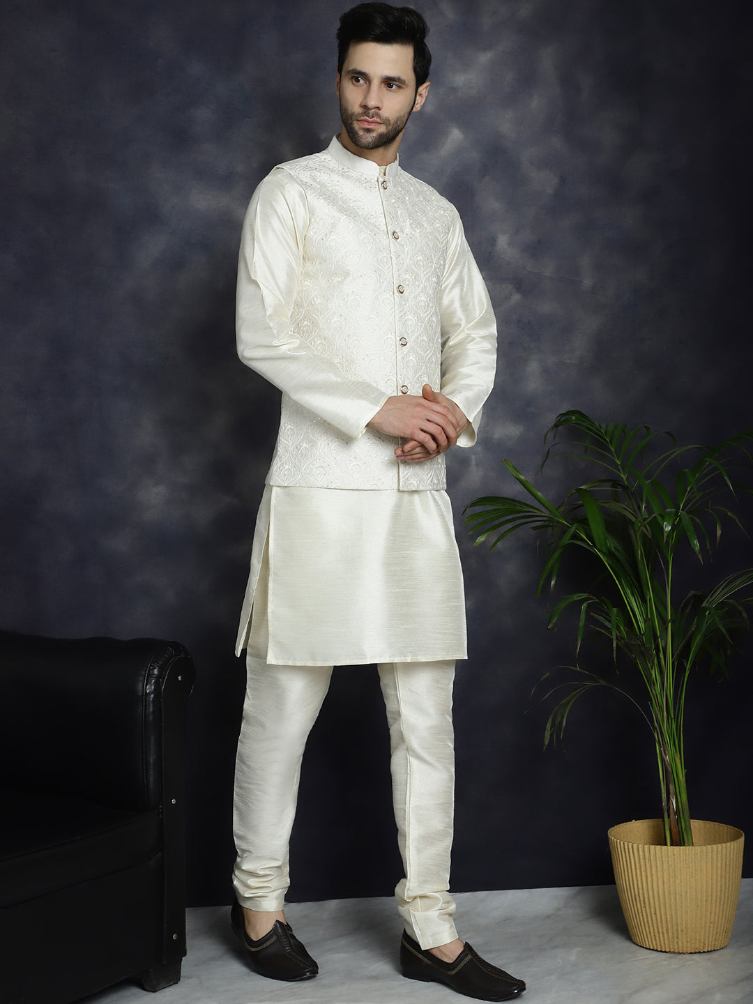 Men's Sequins and Embroidered Nehru Jacket With Solid Kurta Pyjama - Taantav