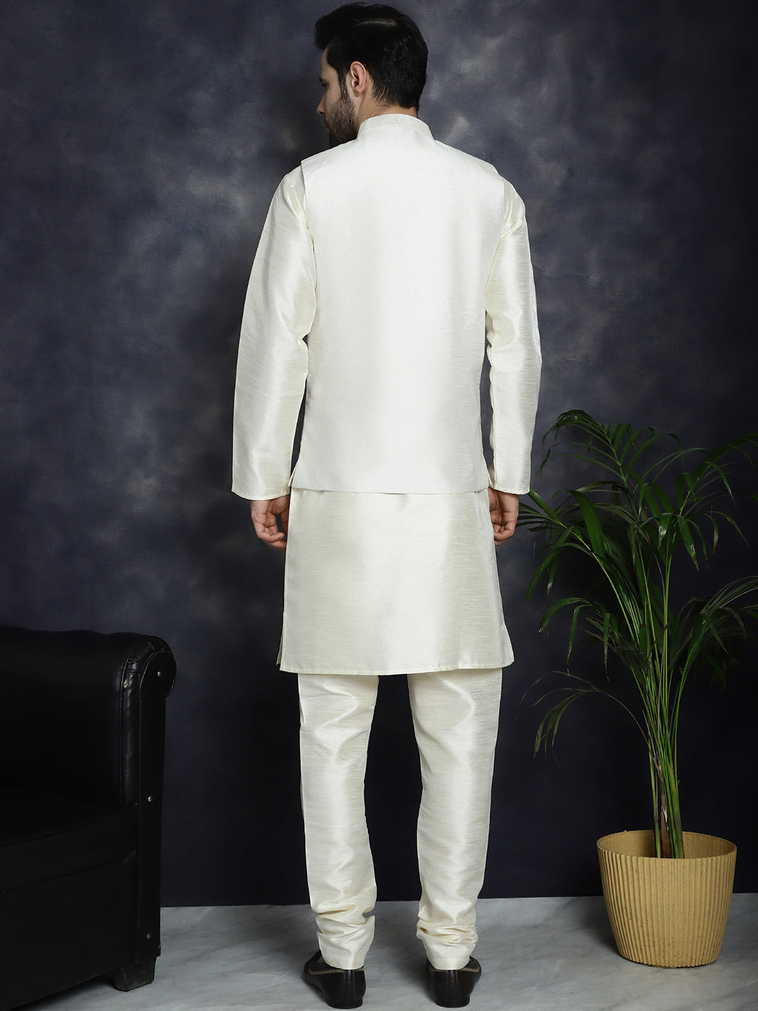 Men's Sequins and Embroidered Nehru Jacket With Solid Kurta Pyjama - Taantav