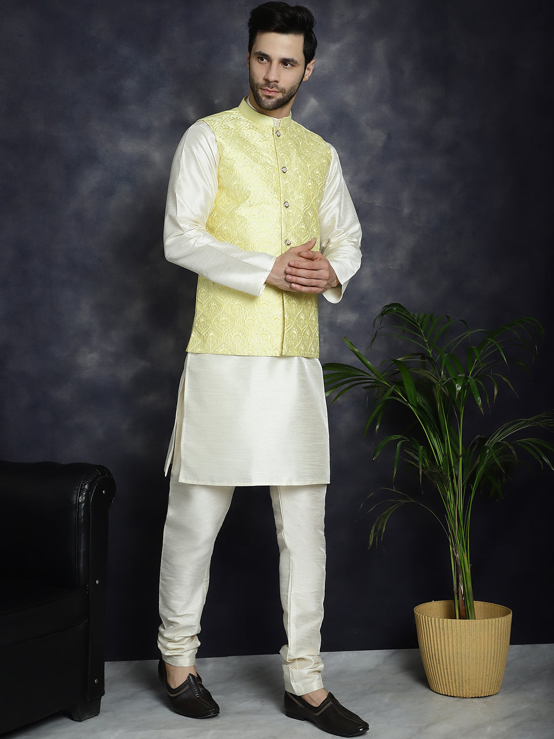 Men's Sequins and Embroidered Nehru Jacket With Solid Kurta Pyjama - Taantav