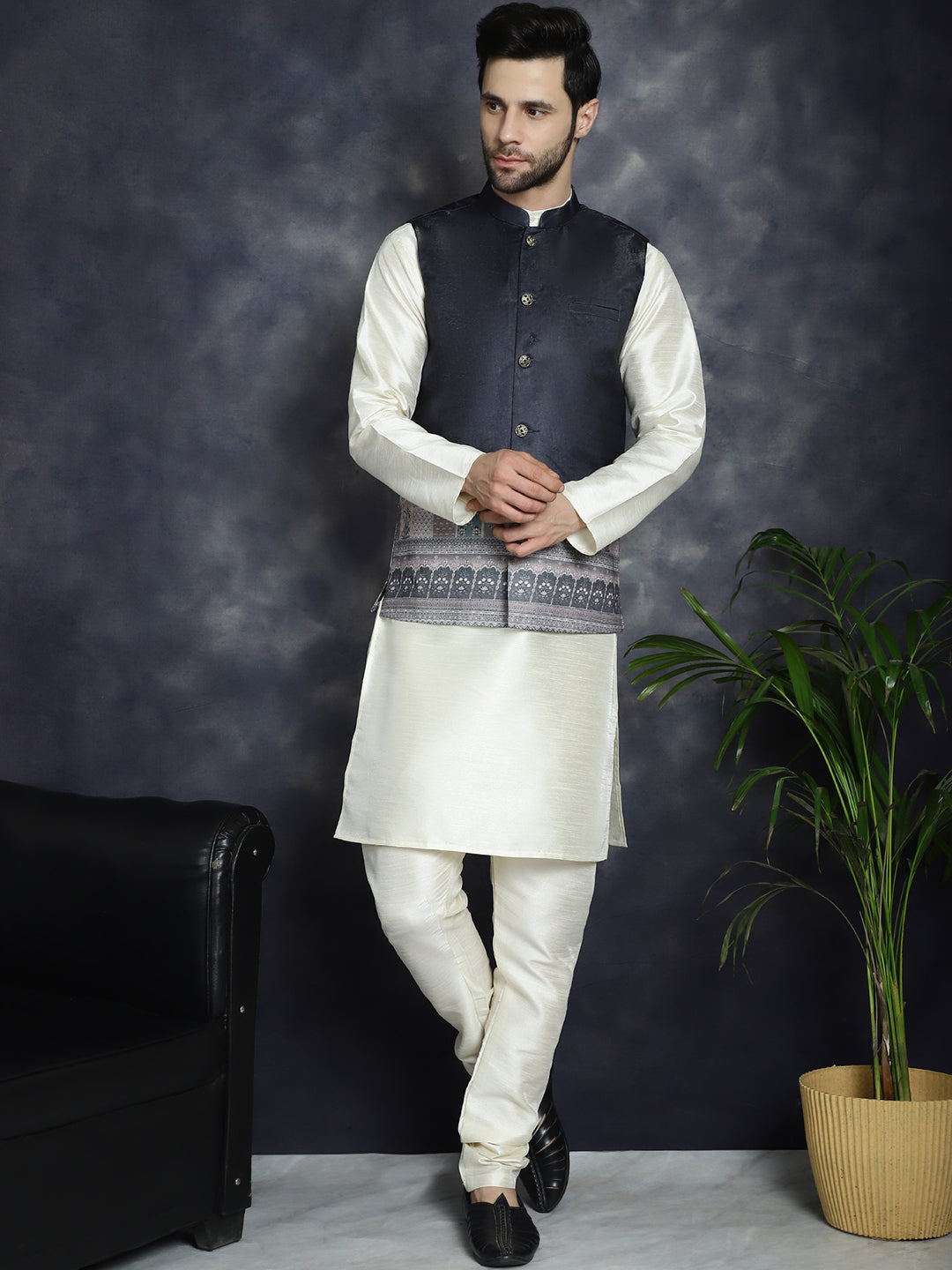 Men's Printed Nehru Jacket With Solid Kurta Pyjama - Taantav